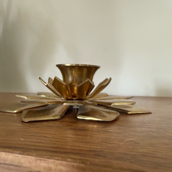 Vintage Brass Lotus Flower Candlestick Holder Gold - Picture 3 of 8